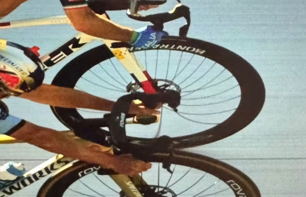“Quero ver exatamente onde nossas duas rodas cruzaram a linha de chegada”: Ciccone coloca em dúvida o photo finish do Campeonato Europeu