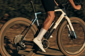 Nueva Colnago G5-X: más estable, hasta 53 mm de neumático, almacenamiento integrado y un precio interesante