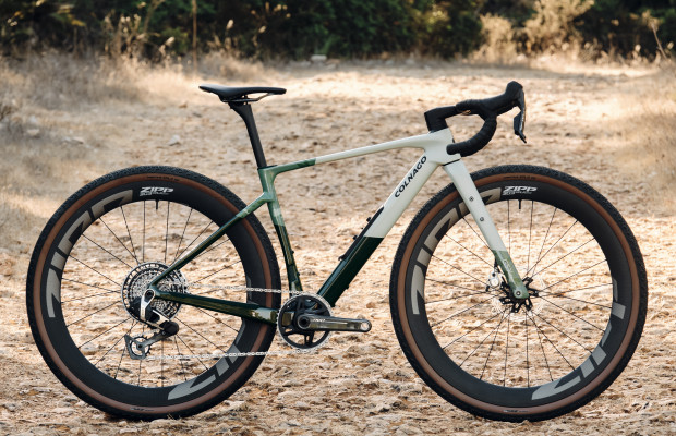 Neue Colnago G5-X: mehr Stabilität, Reifen bis 53 mm, integrierter Stauraum und ein attraktiver Preis