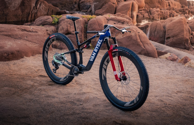 A Van Rysel RCR-XC de 32" já é realidade: será a nova bike da Decathlon Ford, e Luca Martin vai usá-la em 2027