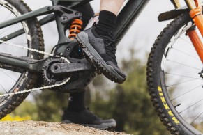 zapatillas-fizik-e-mtb/