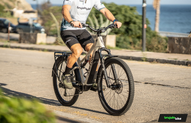 A Amflow TL Carbon nos surpreendeu: muito mais do que uma bicicleta elétrica urbana