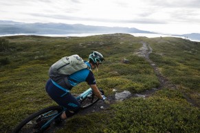 The EVOC Trail Pro backpack comes with the new Liteshield Plus back protector