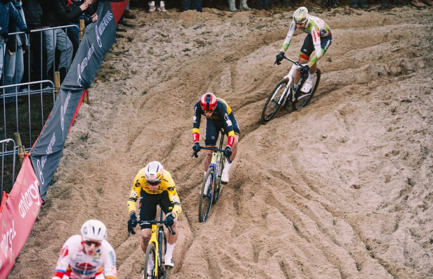 100 kg de moules pour les vainqueurs : la saison belge de cyclo-cross est lancée