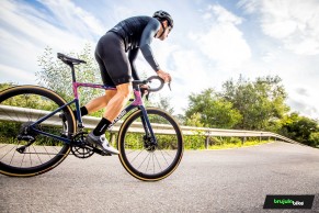 We test the Cannondale SuperSix Evo Hi-Mod 2021, the lightest and fastest road bike ever?