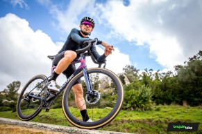 We test the Cannondale SuperSix Evo Hi-Mod 2021, the lightest and fastest road bike ever?