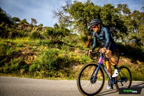 We test the Cannondale SuperSix Evo Hi-Mod 2021, the lightest and fastest road bike ever?