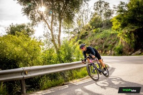 We test the Cannondale SuperSix Evo Hi-Mod 2021, the lightest and fastest road bike ever?