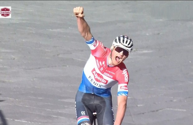 Mathieu Van der Poel wins the Strade Bianche 2021