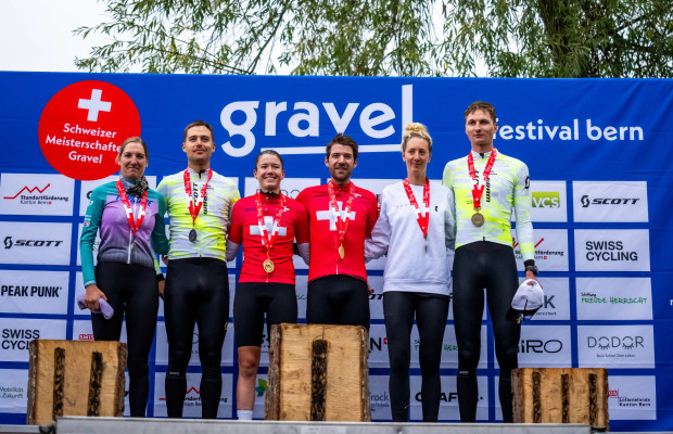 Lars Forster et Lea Huber deviennent les premiers champions de Suisse de gravel dans une course dominée par les vététistes