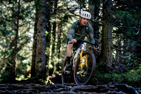 Öhlins se estrena en el gravel con una nueva horquilla de suspensión de 40 mm y menos de 1.250 gramos