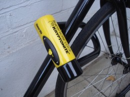 candado-bici-barato-seguridad/