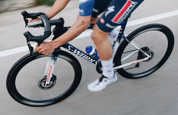 Fünf Fahrradmarkenwechsel für 2027, die die Markenlandschaft im Profiradsport neu gestalten