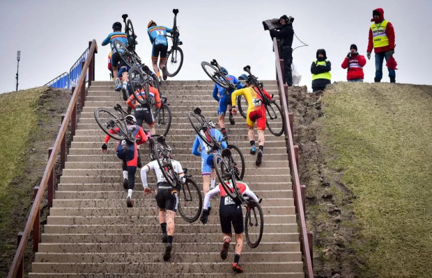 “Não existe nenhuma igual”: uma escadaria de 100 degraus será o grande obstáculo do Europeu de Ciclocross