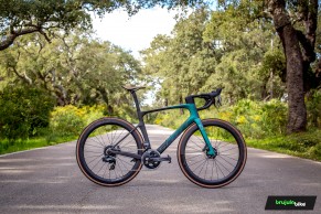 We test the Scott Foil 10, pure speed