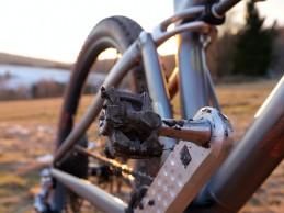 pedales-titanio-100-gramos-myti-ultra/