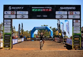 Avancini le gana el sprint a Schurter en la Capoliveri Legend Cup