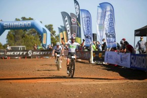Avancini le gana el sprint a Schurter en la Capoliveri Legend Cup