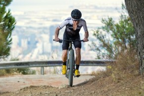 Cómo ganar fuerza con ejercicios sobre la bici