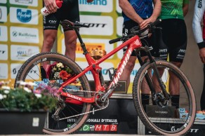 La Thömus Lightrider Worldcup 2021 con la que Mathias Flückiger ganó en Nalles