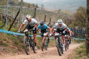 Así se coló Flückiger en la fiesta Schurter vs Avancini de Nalles