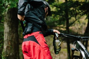 consejos-transportar-bici-mochila-rinonera/