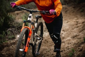 La nueva horquilla Fox 34 SC llega por debajo de 1,5 kg