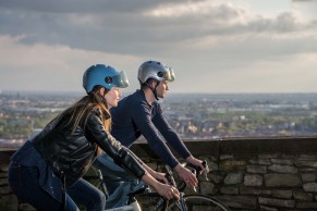 KASK llega a la ciudad con los cascos urbanos MOEBIUS y URBAN R