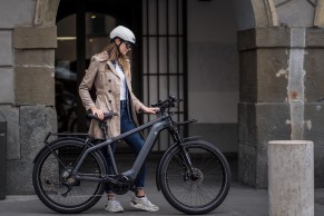 KASK llega a la ciudad con los cascos urbanos MOEBIUS y URBAN R