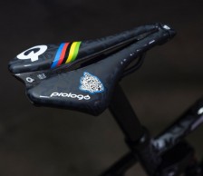 Nueva BMC Fourstroke de Pauline Ferrand-Prévot personalizada por No Curves