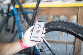 Tubolito PSENS, an ultra-light MTB inner tube that sends pressure information to your mobile phone