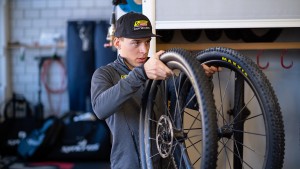 adhesivos-axxios-scott-sram/