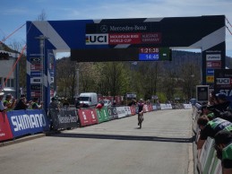 Loana Lecomte, con 21 años, domina y gana la Copa del Mundo Albstadt XCO 2021