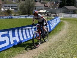 Loana Lecomte, con 21 años, domina y gana la Copa del Mundo Albstadt XCO 2021