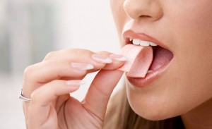 masticar chicle, beneficios masticar chicle