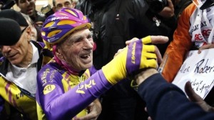Robert Marchand, the cyclist who set the hour record at the age of 105, dies at the age of 109