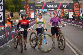 Mantecón y McConnell ganan el Superprestigo de Elda