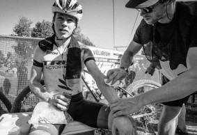 Anton Cooper se desgarró el escroto durante la Copa del Mundo de Canadá