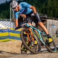 Koretzky competed in the Leogang Short Track wearing road cycling shoes