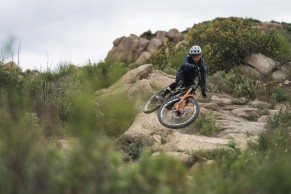 Padre, fontanero y rider del Orbea FOX Enduro Team: "Oton no sabe lo que son los frenos"