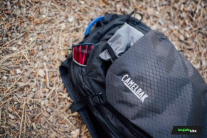 Probamos la Camelbak Hawg 20L, una mochila premium con alma de aventura
