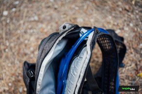 Probamos la Camelbak Hawg 20L, una mochila premium con alma de aventura