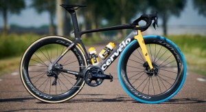 Por qué el Jumbo Visma utiliza neumáticos azules en el Tour de Francia