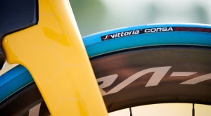 Por qué el Jumbo Visma utiliza neumáticos azules en el Tour de Francia