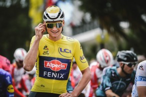 Van der Poel has a new bike to match his brand new yellow jersey