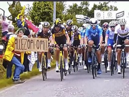 Arrestada la espectadora que causó una caída masiva en el Tour de Francia