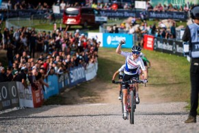 Mathias Fluckiger still dominates and wins the Les Gets Short Track