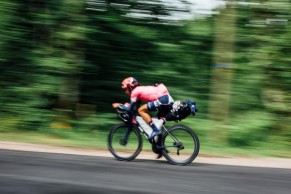 lachlan-morton-tour-chanclas/