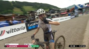 Loana Lecomte wins a difficult XCO World Cup in Les Gets