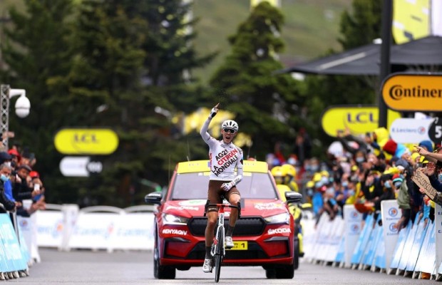 O'Connor wins a brutal stage and Pogacar once again sets everyone off the pace